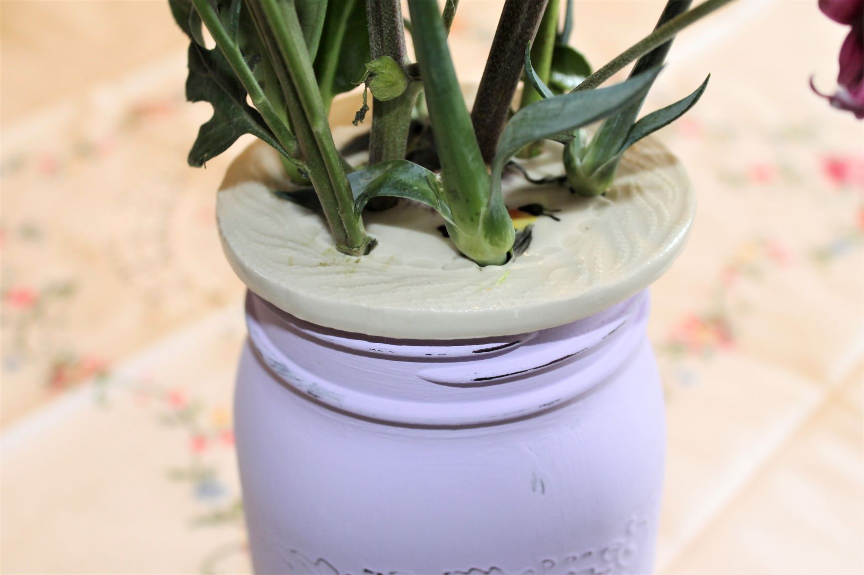 Ceramic Frog to arrange your flowers - Image 3