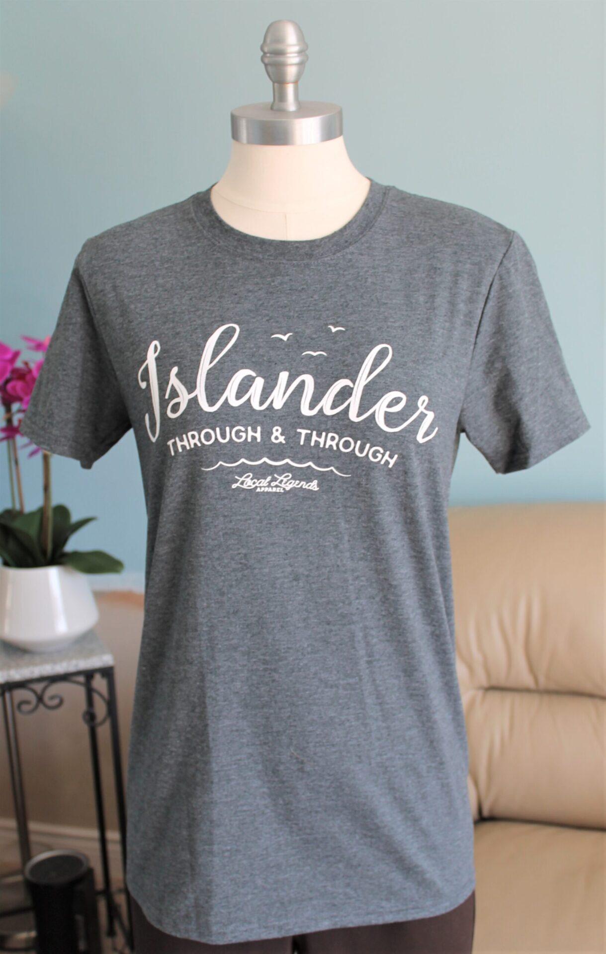Islander through and through T-Shirt Grey